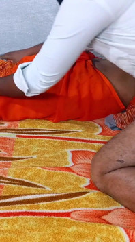 Rekaman seks istri hot india lagi asik nyepong kontol dan jilat toket