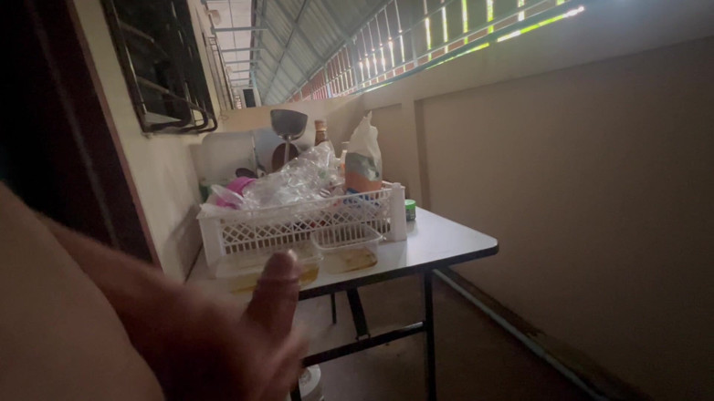 Num: Thai Students Pull off the Back of the Dormitory