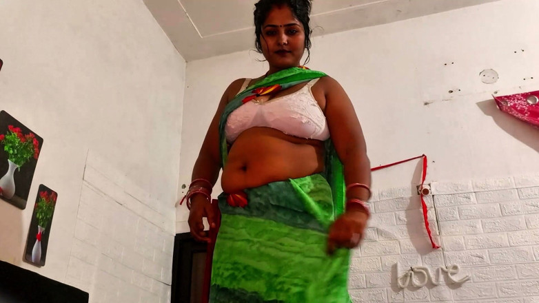 Raj pallvi: Desi Bhabhi Having Sex with Boyfriend While Call Talking to...