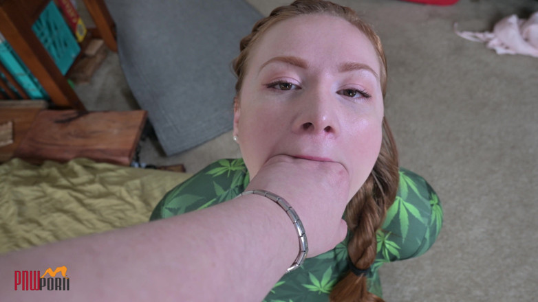 PNW Porn: Redhead Yaya Gets Face Fucked
