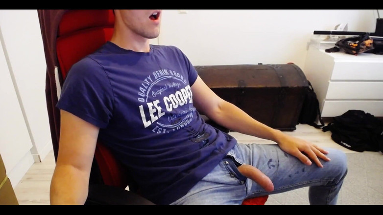 Awesome A: Фетиш джинсів