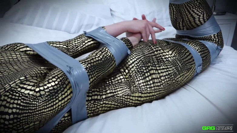 Gag Attack: Lil Missy catburglar tep bandhan