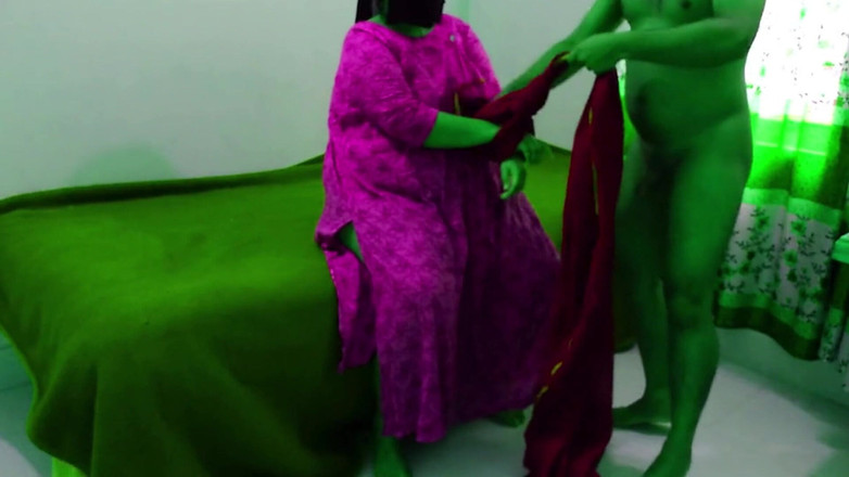 Aria Mia: Wenn Kacha nicht zu hause ist, dann ficke ich meine...