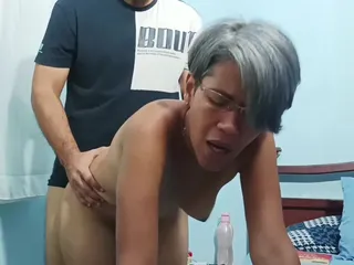 Abang tiriku ngentot sama aku sambil mikirin keinginan pacarku