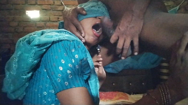 Desi kutiya: Desi Moglie Scopata in Faccia Video