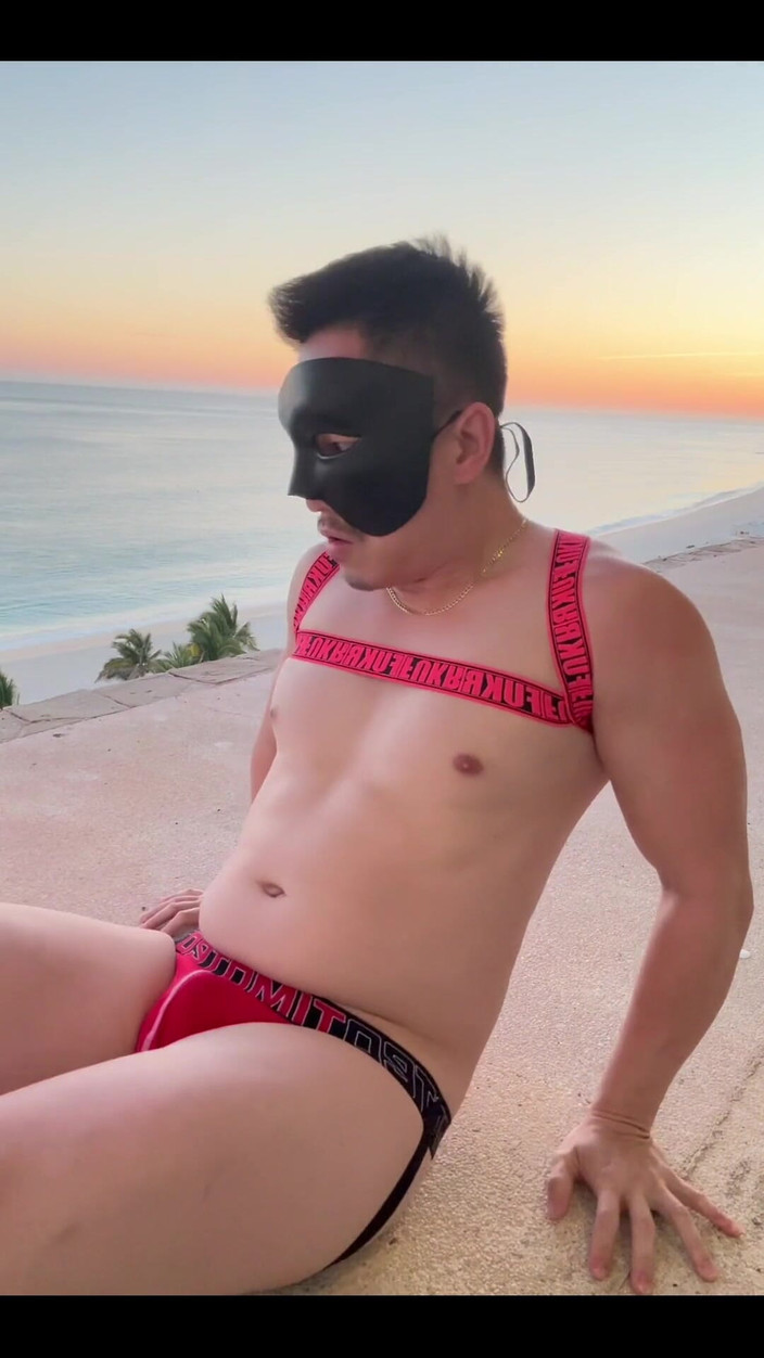 barenakedboy: Zonsopgang Salute
