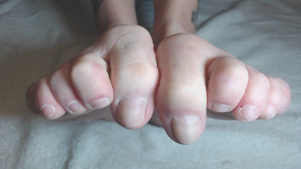 Abby Anna: Bare short toenails toe wiggling