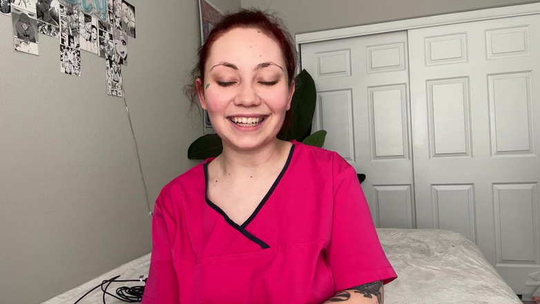 Lenna Lux: Riesige krankenschwester, experiment schrumpfen