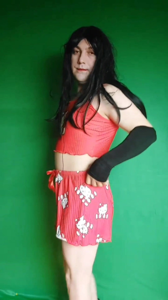 Kitty_Cross: Hübsches schlafanzug, süßes femboy, glatte beine