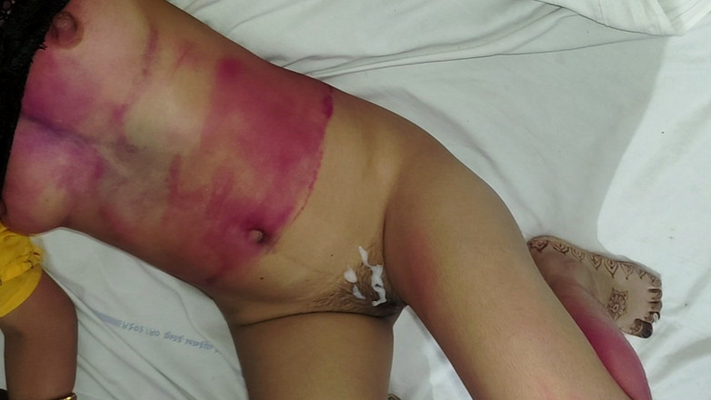 Desifukraa: Une nuit colorée de plaisir holi avec la femme de...