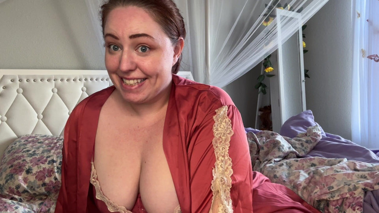 KinkyKatie: Збочена товстушка Кеті мастурбує з тобою під час хвороби
