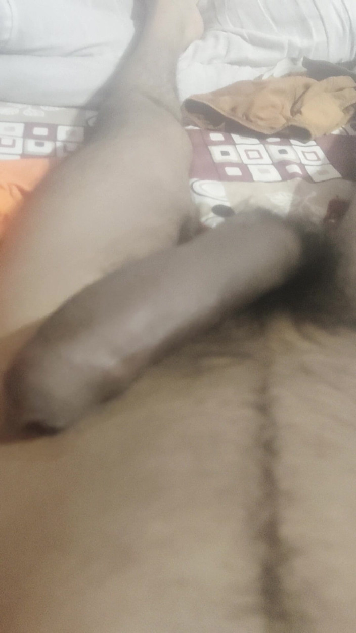 Gigolo Tv: Tante sah meinen penis