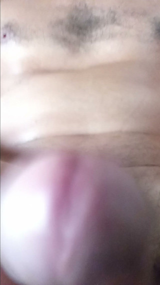 Pandora-DVA: Stor solo med en hjärtlig cumshot!