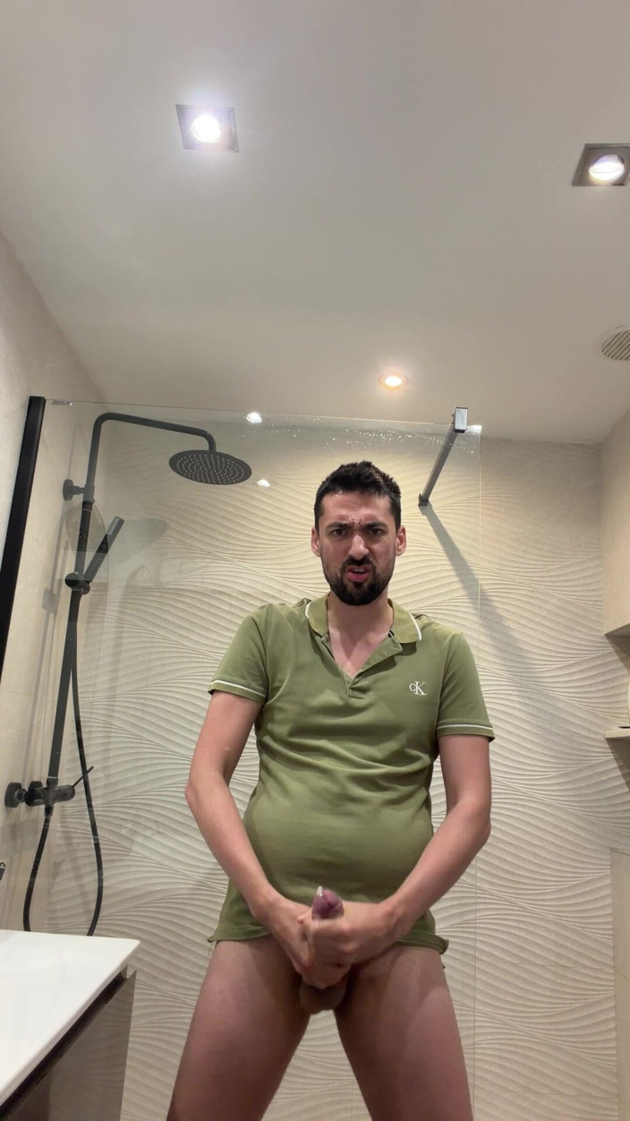 Liam Harding: Sexy nevlastní otec si to dělá v koupelně