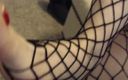 Shiny cock films: 渔网，脚和内裤填充手淫