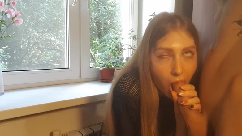 Your Naked Dream: Ostre ruchanie w podartych rajstopach od sąsiada