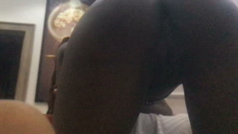 Browngurl234: Calda piccola teen africana mostra le sue abilità di twerking...