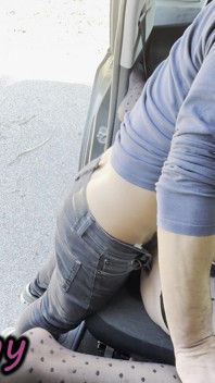 Dogging: Isteri cikgu Perancis deepthroat melampau, kongkek berisiko di tempat letak kereta, perempuan jalang kuat merintih dan pancutan mani