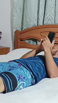 Üvey erkek kardeşimle sikiştiğimde kalın yarağının tadını çıkarıyorum - İspanyolca porno