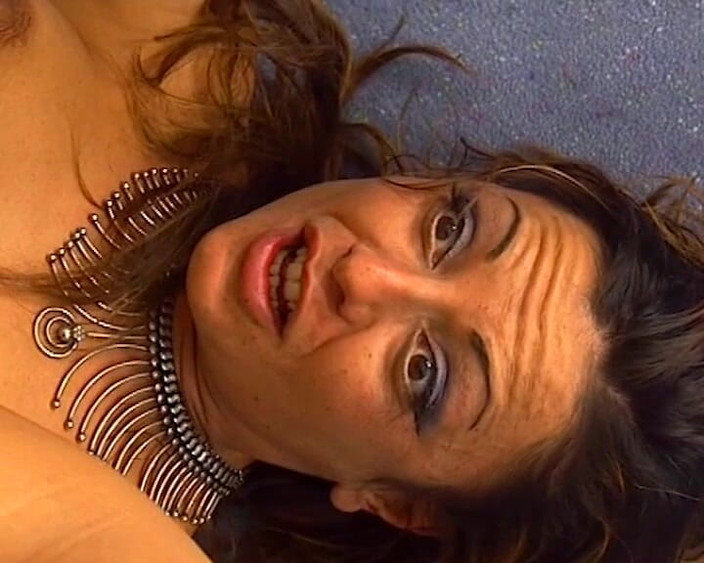 BB Video - Vintage Story: 德国熟女业余家庭主妇黑发性交 #2