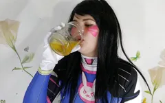 D.VA मैंने जार में पेशाब किया