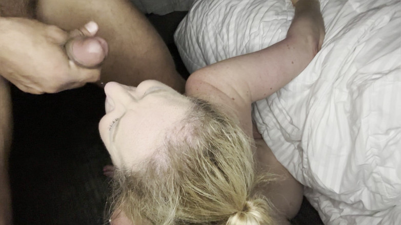 Danni Jones: Pejantan seksi will pounder menunjukkan kepada tante semok danni jones...