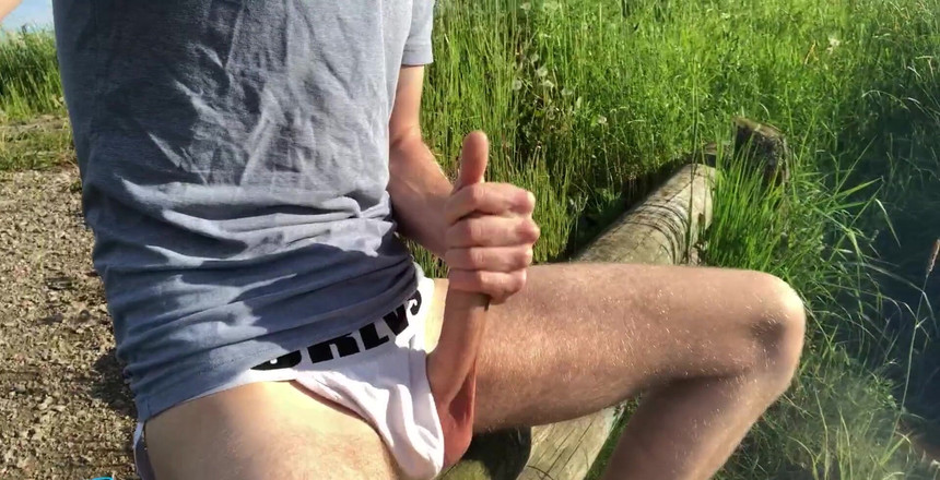 JohannWood: 在我鸡巴的阴影下闪闪发光