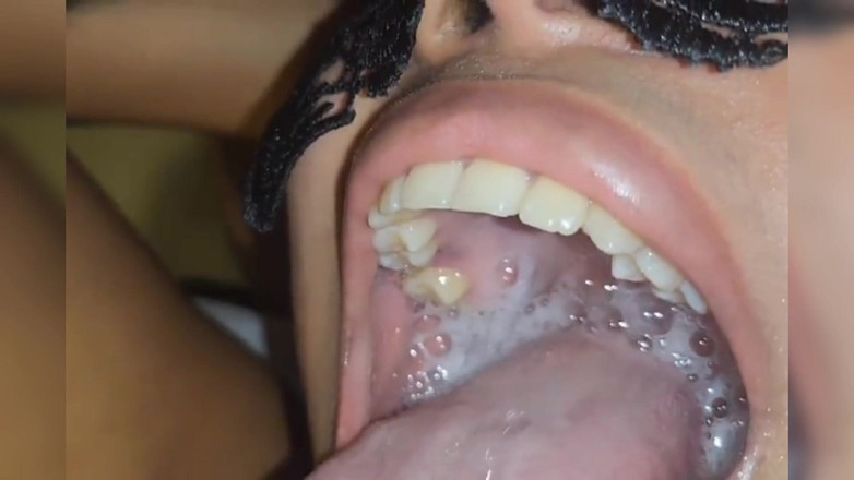 Amit yadav: Sikişdikten sonra yarak suyu yiyor