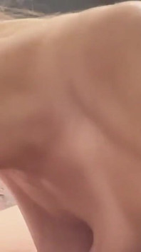J’espère que tout le monde passe un super vendredi ! Ill be fait quelque chose de différent avec ma vidéo anale hebdomadaire Tomorrow et Mike Th
