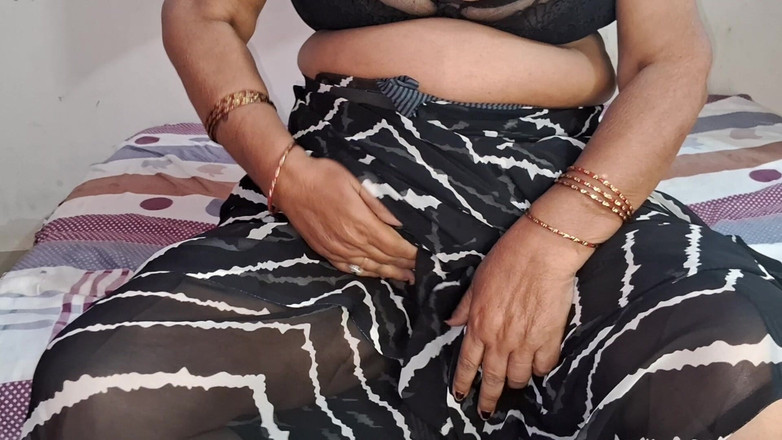 TABOOBREAKERS: Taste,my Necter Lovely Look in Black Saree