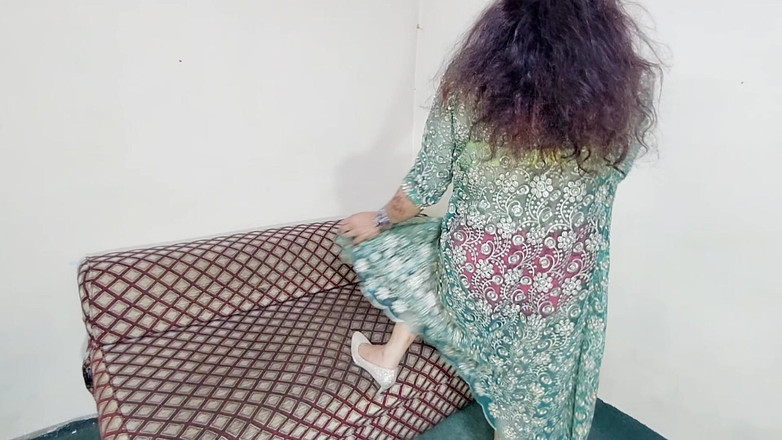 Netu: Bonita Punjabi Bhabhi Fodida Muito Mal Pelo Namorado