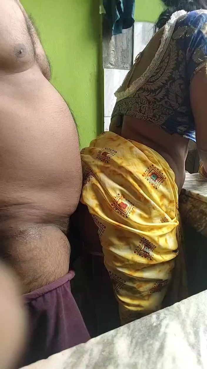 FULLMJEDETI: Otřený zadek Deshi Bhabhi Bartan byl čas
