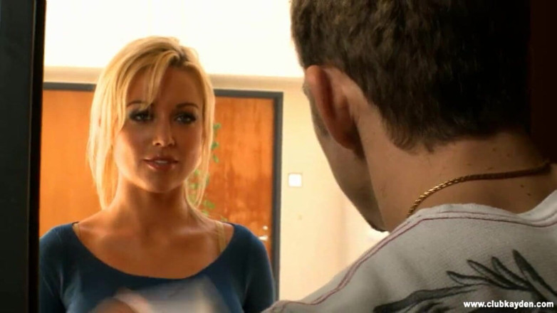 Kayden Kross: Kayden Kross es follada duro por su sugar daddy