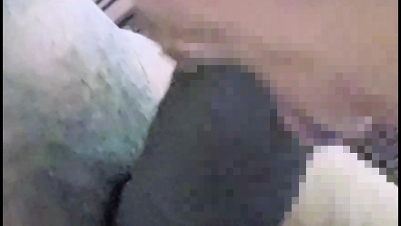 sweetpriya01: Přivedl jsem krásnou mladou ženu z vesnice na moje místo a...