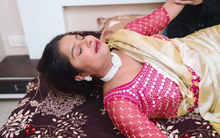 Aaka: Top estrela pornô indiana Tejashwini em Saree Hardcore Chudai e...