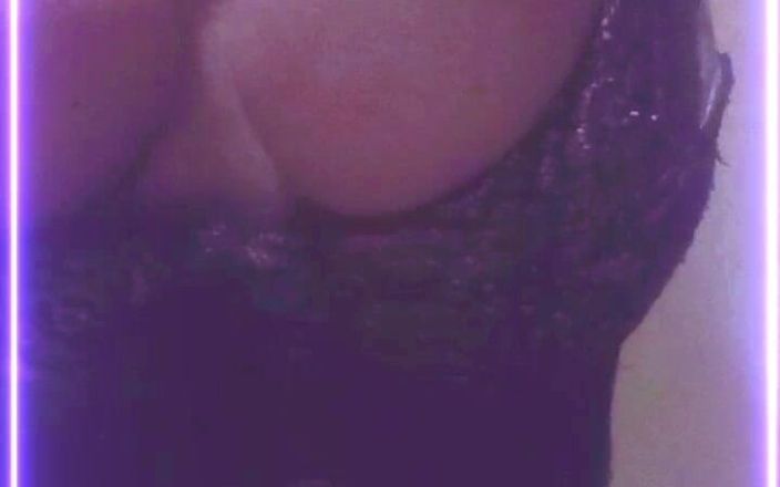 Laratransexualbarcel: Beaux seins
