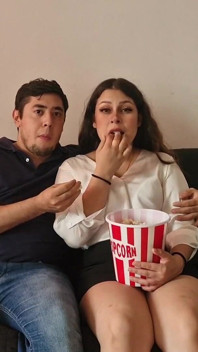 Дрочка во время фильма