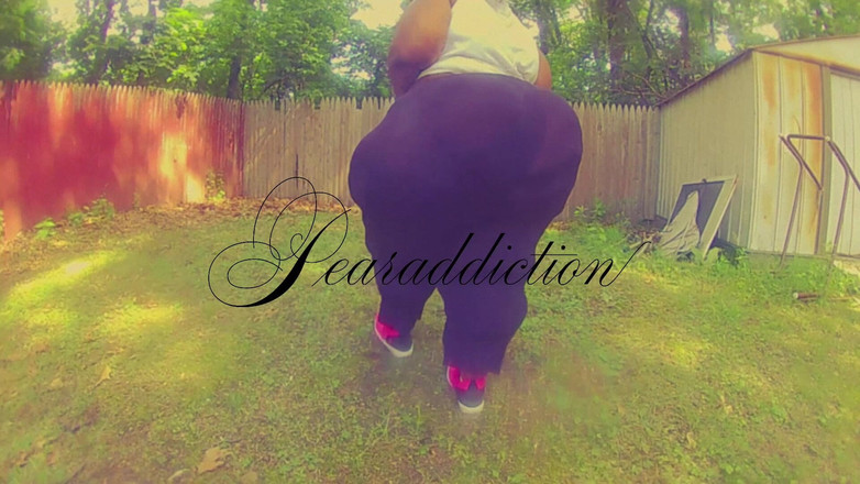 Pearaddiction: Walking in the Yard