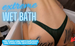 MaskCouple: Scopo la figa ancora in bagno