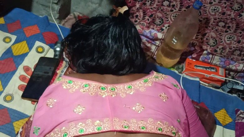 Monika Bhabhi: La romance d’une bhabhi indienne