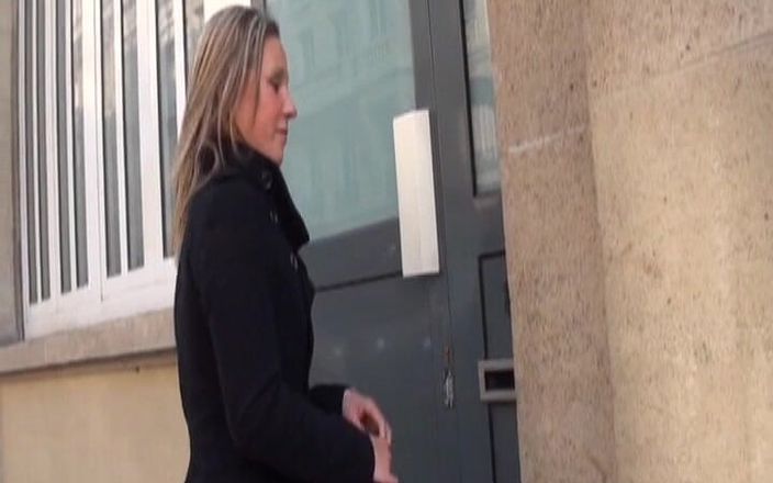 Videos Francaises: Klas Fransız bebek bir yabancıyla profesyonel gibi sikişiyor