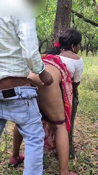 A Village Bhabhi Fucked by a School Student in Forest,sona Bhabhi First Time Outdoor Sex by Her Boyfriend