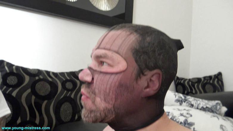 Femdom Austria: Les hommes du présent ! Terreur les esclaves d’Teen-Dom pour un...