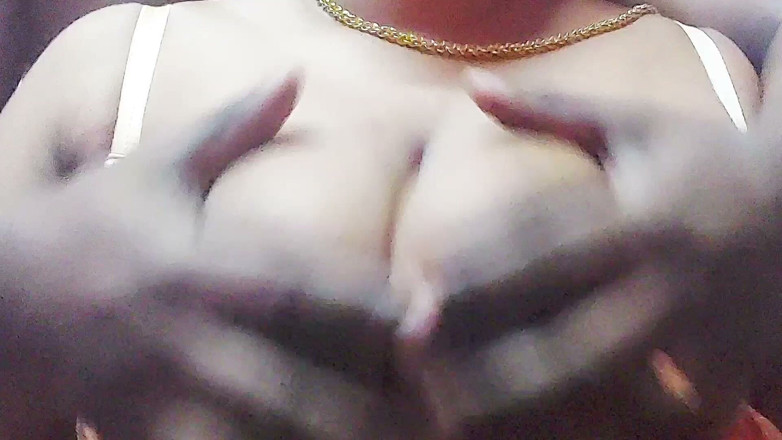Desi Mohini: Desi sesso bollente con la sorellastra dell'amico desi sesso