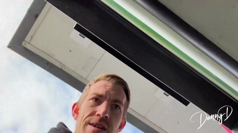 Danny D: Cocorose Gibt Danny Einen Privaten Vip-tanz