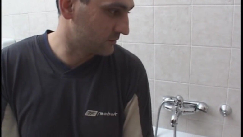 Real Home Made: Amateur-milf im badezimmer hart gefickt