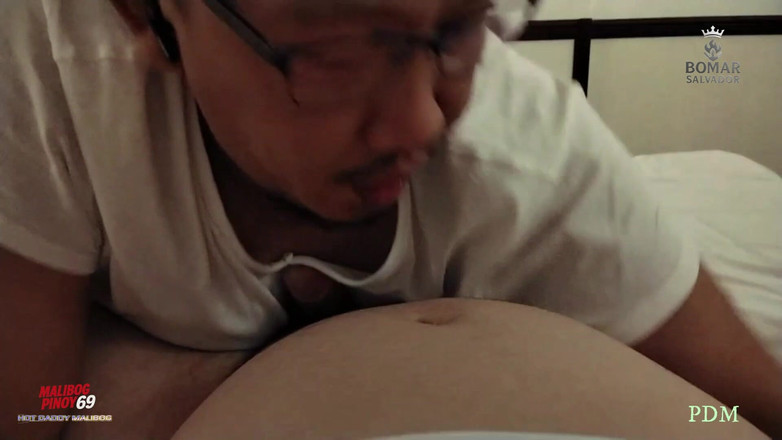 pinoy malibog: Deux papas, une pièce, zéro contrôle de soi