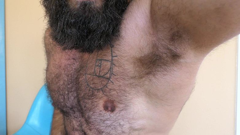 TripleXTransMan: 알파 근육 숭배