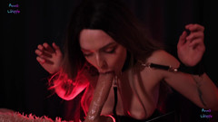 Anna Liisppb: 手錠とめちゃくちゃ大きなディルドを口に!フェラチオ！