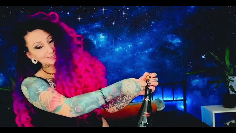 Marta Katze: Miow moment de mon putain de flux d’anniversaire